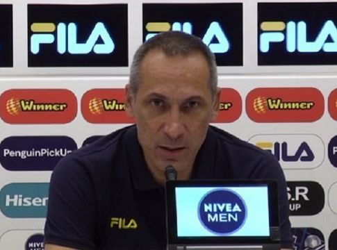 Δώνης : «Στο πρωτάθλημα οι ομάδες παίζουν αμυντικά, στην Ευρώπη παίζουν πιο ανοικτά»