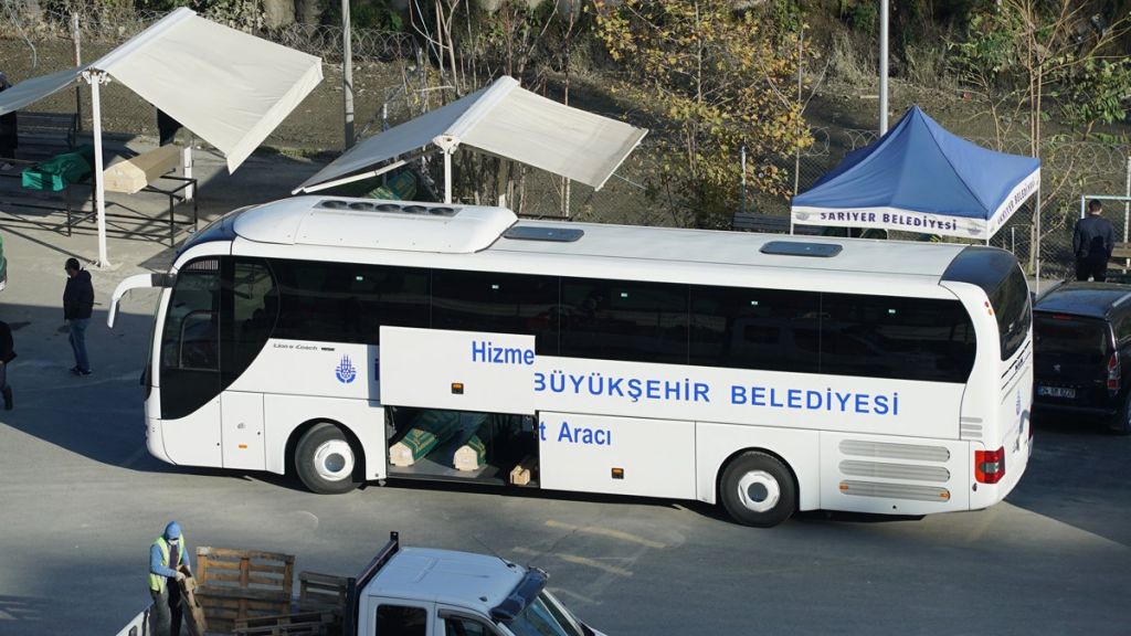 Τουρκία : Εικόνες σοκ με φέρετρα νεκρών από κορωνοϊό να στοιβάζονται σε λεωφορεία