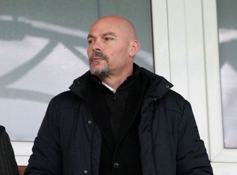 «Κάποιος να συμμαζέψει τον Κάκο»