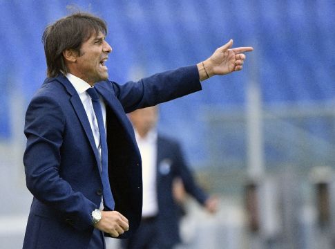 Η Γιουνάιτεντ ξεκίνησε τις επαφές με τον Κόντε