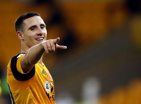 Αγριεμένοι στη Γουλβς για τον Ποντένσε