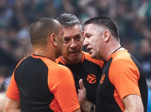 Euroleague : Αυτοί σφυρίζουν τους «αιωνίους» την 8η αγωνιστική