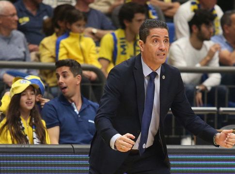 Σφαιρόπουλος – «Σαν να μας πέταξαν στο Κολοσσαίο με τα λιοντάρια»