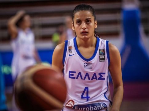 Σταμολάμπρου : Το ρεκόρ με την Εθνική Γυναικών (vid)