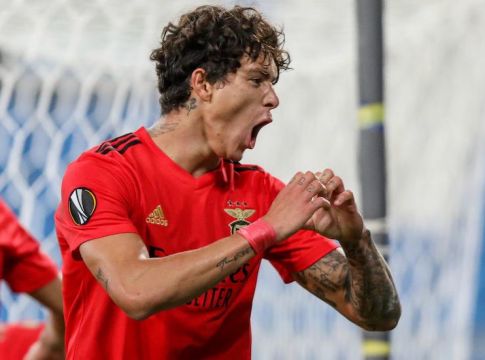 Ντάργουιν Νούνιες : Ο «αετός» της Μπενφίκα που δεν λύγισε… (pics & vids)