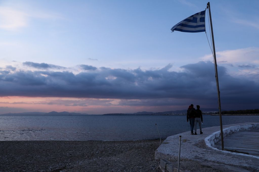 Σενάρια για νέα παράταση του lockdown – Oριζόντιο άνοιγμα και όχι άρση με… δόσεις θέλει η κυβέρνηση