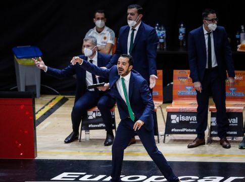 Βόβορας : «Δύσκολο να κερδίσεις εκτός έδρας με 19 λάθη»