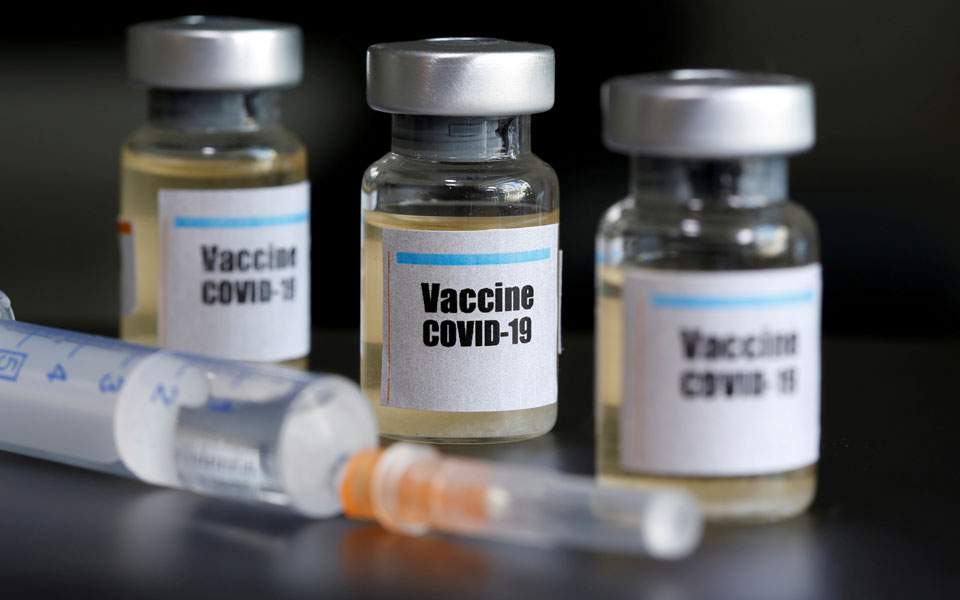 Ο θρίαμβος και η… απογοήτευση με το εμβόλιο της Οξφόρδης – Πώς συγκρίνεται με τα υπόλοιπα