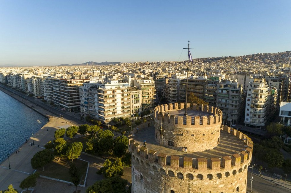 Κορωνοϊός : «Αχτίδα» αισιοδοξίας με μείωση κρουσμάτων σε Θεσσαλονίκη και Αττική – Τι είπε ο Γκ. Μαγιορκίνης