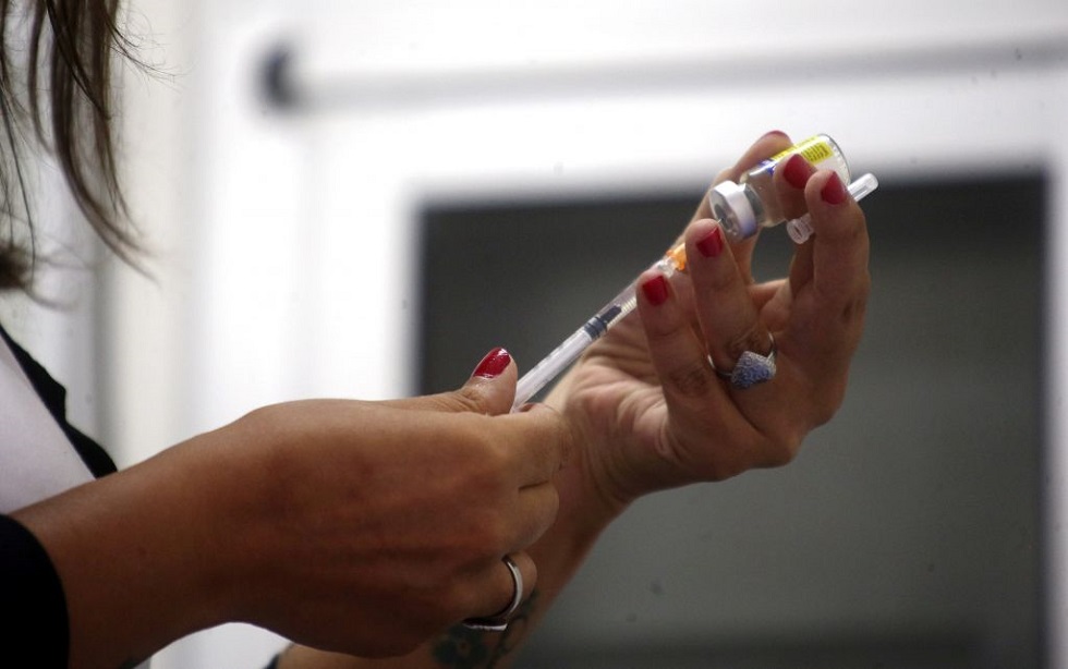 Κορωνοϊός : Η Πολωνία εκτιμά ότι θα χορηγεί 3,4 εκατ. δόσεις του εμβολίου τον μήνα
