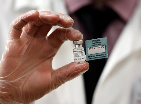 Εμβόλιο Pfizer : Σημαντικές ερωτήσεις και απαντήσεις από τον ΕΜΑ