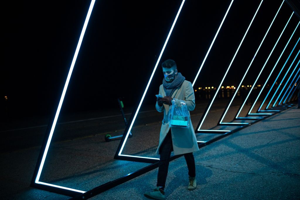 Κάτω από 1 ο Rt αλλά κάποιες περιοχές «κοκκινίζουν» επικίνδυνα – Πού εξετάζεται ολικό lockdown