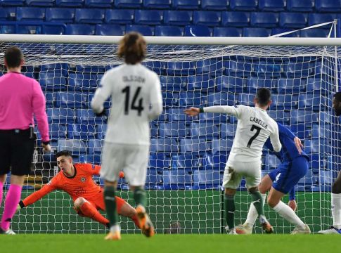 Ισοπαλία στο Τσέλσι-Κράσνονταρ (1-1), διπλό στη Γαλλία για τη Σεβίλλη (1-3)