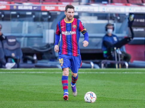 Η Παρί δεν διέψευσε το ενδιαφέρον της για τον Μέσι