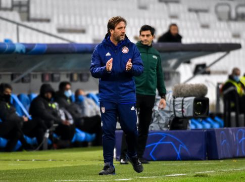 Μαρτίνς : «Περίεργη η στάση του διαιτητή σε όλη τη διάρκεια του αγώνα» (vid)