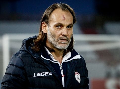 Τάτσης : «Αντί να σκοράρουμε, δεχτήκαμε γκολ»