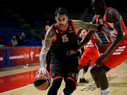 Ερυθρός Αστέρας – Ολυμπιακός: Πρίντεζης, ο βασιλιάς του Βελιγραδίου (79-81)