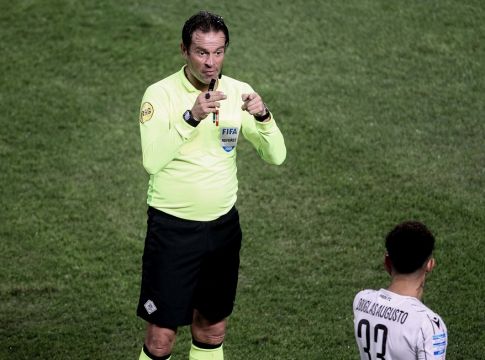 Αρης – ΠΑΟΚ : Αν είχε αποβάλει και τον Ντάγκλας θα είχε δώσει ρεσιτάλ ο Ολλανδός διαιτητής