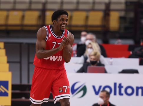 Με ΜακΚίσικ και Παπαγιάννη το top-10 της EuroLeague (vid)