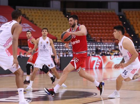 LIVE : Ολυμπιακός – Ρεάλ Μαδρίτης (69-69 κ.α. 82-86 παρ.)