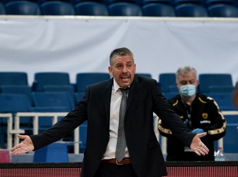 Παπαθεοδώρου : «Να ελέγξουμε το ρυθμό»