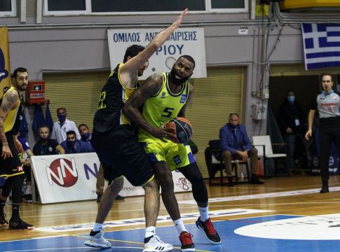 LIVE : Λαύριο – ΑΕΚ 78-70 (Τελ.)