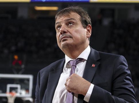 Αταμάν : «Ο Μάικ Τζέιμς είναι σε τρομερή φόρμα»