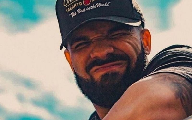 Drake : Δείχνει το αντίγραφο της έπαυλής του στο Τορόντο σε Lego