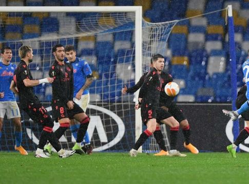 Εξασφάλισε την πρώτη θέση η Αϊντχόφεν (4-0), Νάπολι και Σοσιεδάδ στους «32» (1-1, vids)