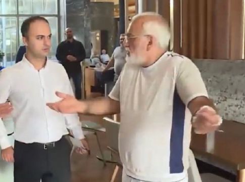 SDNA με σφραγίδα Σαββίδη