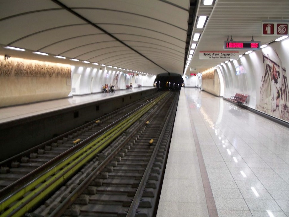 Eκλεισαν έξι σταθμοί του μετρό στο κέντρο της Αθήνας με εντολή της ΕΛ.ΑΣ
