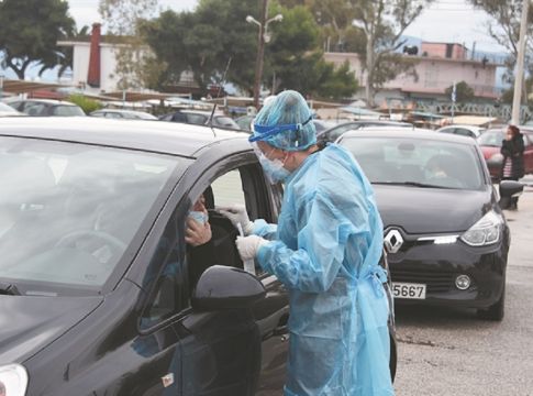 Κορωνοϊός : 427 νέα κρούσματα και 54 θάνατοι – Στους 407 οι διασωληνωμένοι