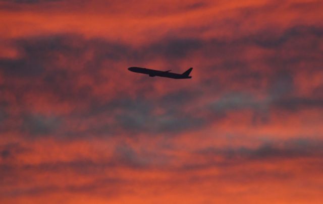 Μετάλλαξη κορωνοϊού : Ποιες χώρες έχουν αναστείλει τις πτήσεις από Βρετανία – Τι θα κάνει η Ελλάδα