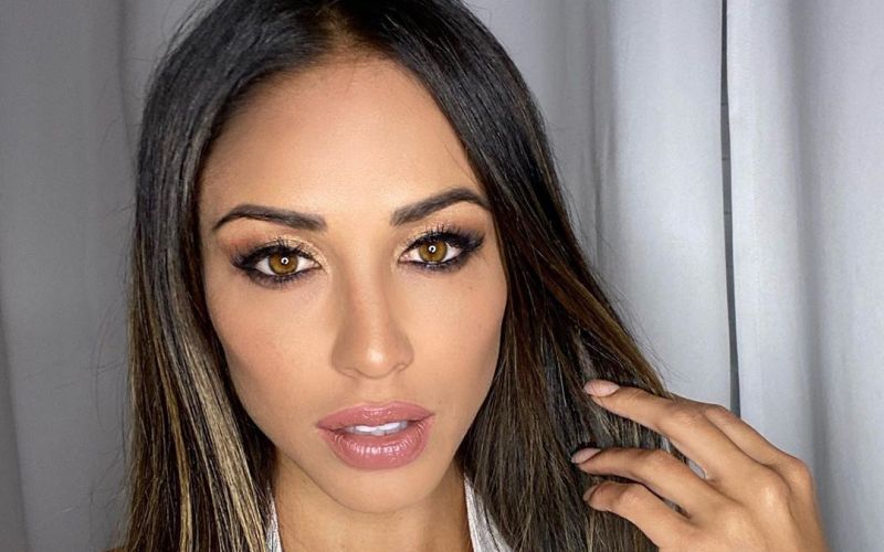 Melissa Riso, γιορτινή και προκλητική (pics)