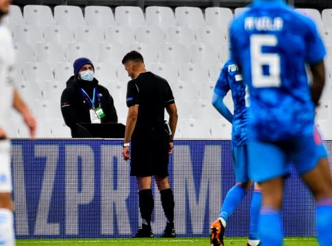 Για να πάρει ο Μανθάνο το… μάθημά του!