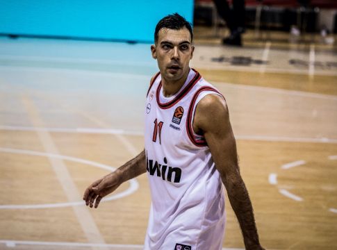 LIVE : Ερυθρός Αστέρας – Ολυμπιακός 79-81 (Τελικό)