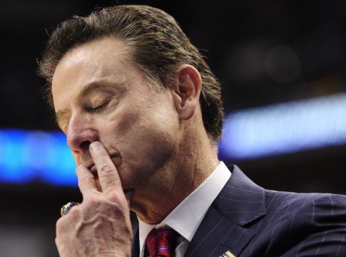 Ξεκίνημα με το… αριστερό για τον Πιτίνο στο NCAA (vid)