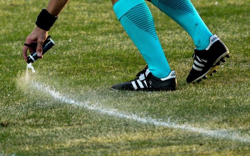 Θετικός στον κορωνοϊό ο βοηθός διαιτητή του ντέρμπι