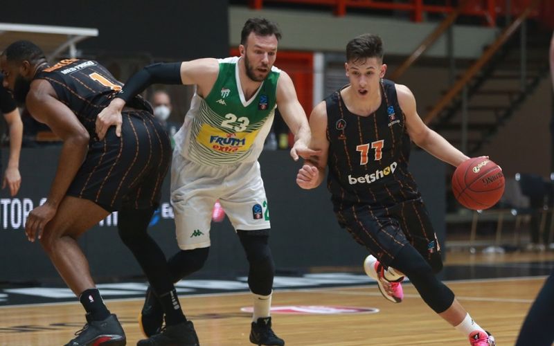 Αποχαιρέτησε με ήττα ο Προμηθέας (100-75)