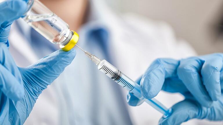 Δημόπουλος : Πρέπει να εμβολιαστεί το 70% του πληθυσμού για να πετύχουμε ανοσία