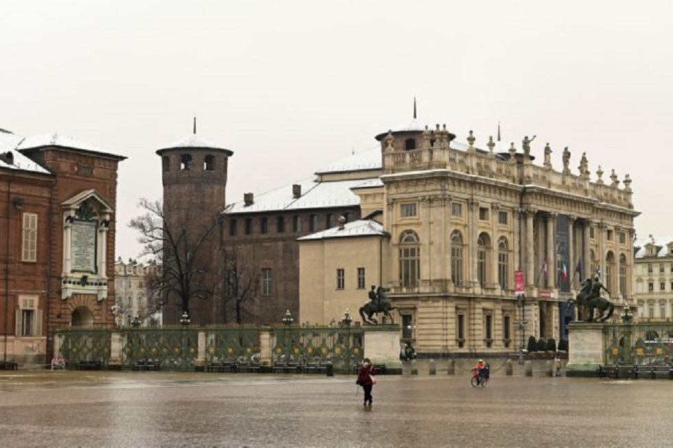 Κορωνοϊός : Στα ύψη νεκροί και κρούσματα στην Ιταλία