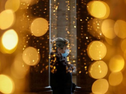 Κορωνοϊός : Γιατί το γιορτινό τραπέζι «τρομάζει» τους ειδικούς