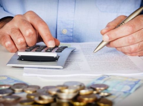 Σε 24 δόσεις ο λογαριασμός για τα αδήλωτα – Εως 120 δόσεις για χρέη στους δήμους