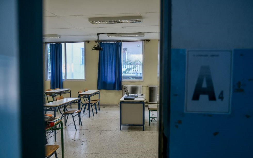 Σχολεία : Γρίφος η επιστροφή των μαθητών στα θρανία – Τι διχάζει τους επιστήμονες
