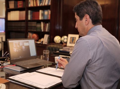 Ο Λ. Αυγενάκης συμμετείχε στην άτυπη τηλεδιάσκεψη των 26 υπουργών Αθλητισμού της ΕΕ
