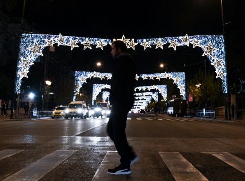 Κορωνοϊός : Το πνεύμα των Χριστουγέννων δεν «σβήνει» πρόστιμα – Εντολή για «εφόδους» σε σπίτια, 5.000 αστυνομικοί στο δρόμο