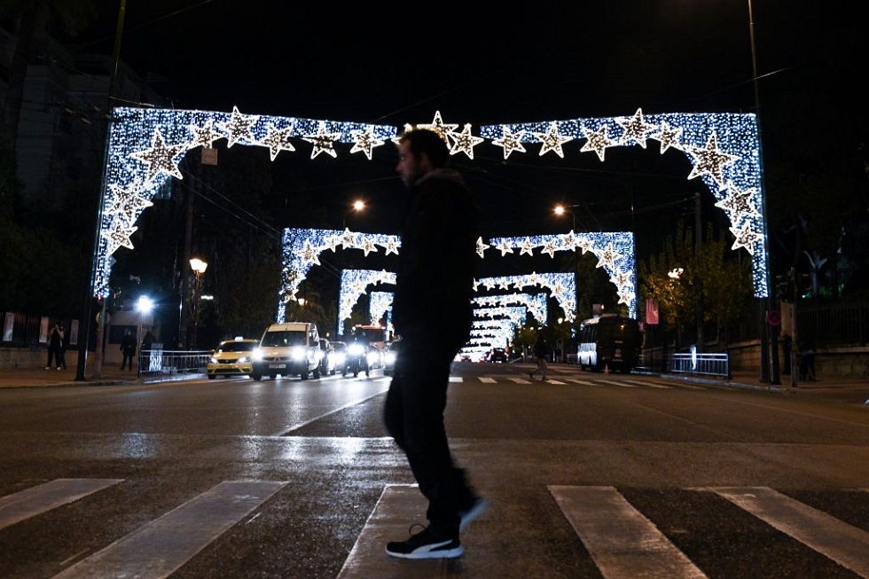 Κορωνοϊός : Το πνεύμα των Χριστουγέννων δεν «σβήνει» πρόστιμα – Εντολή για «εφόδους» σε σπίτια, 5.000 αστυνομικοί στο δρόμο