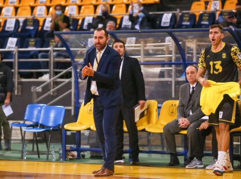 Άρης : Ξεκαθαρίζει για Καμπερίδη