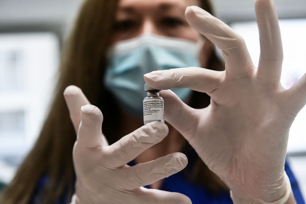 Επι τάπητος θέτει η ΕΕ το πιστοποιητικό του εμβολιασμού – Ποιοι είναι επιφυλακτικοί