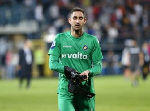 Παπαδόπουλος : «Θα μου κλάσεις τα αρχ…»